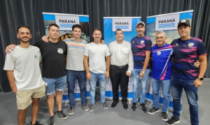 Giusti, Demart&iacute;n, Arbitelli, Clavenzani, Bedia, Weglin, Re y L&oacute;pez durante el encuentro en Sala Mayo. 