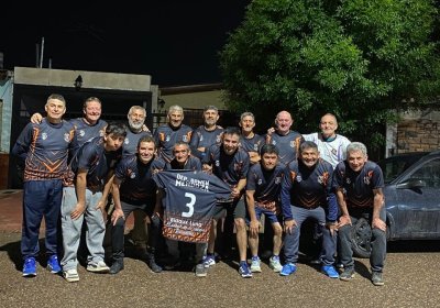 Deportivo Bowen +55. Estrenar&aacute;n pilcha alusiva al club de la localidad. 