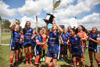 San Benito, bicampeón femenino. 