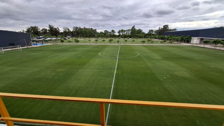 El excelente campo de juego del Complejo El Norte que albergar&aacute; ma&ntilde;ana las finales. 