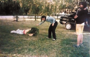 Gracioso siempre. Oscar Chapino transformado en el Hombre &Aacute;rbol. 