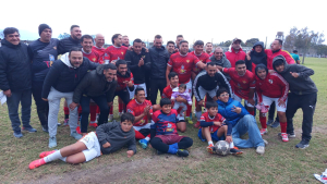 Virrey de Salta festej&oacute; el D&iacute;a del Padre: f&uacute;tbol, agasajo, regalos y presencia de sus hijos