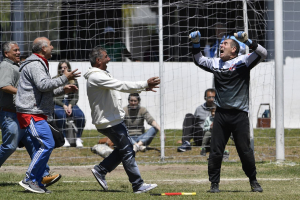 Sergio Arcas el h&eacute;roe, anotando y atajando el &uacute;ltimo disparo. 