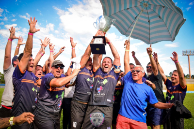Un gran momento para Don Victorio. Campeones Super Maxi del Sudamericano de Salta AAVF, a&ntilde;o 2023. 
