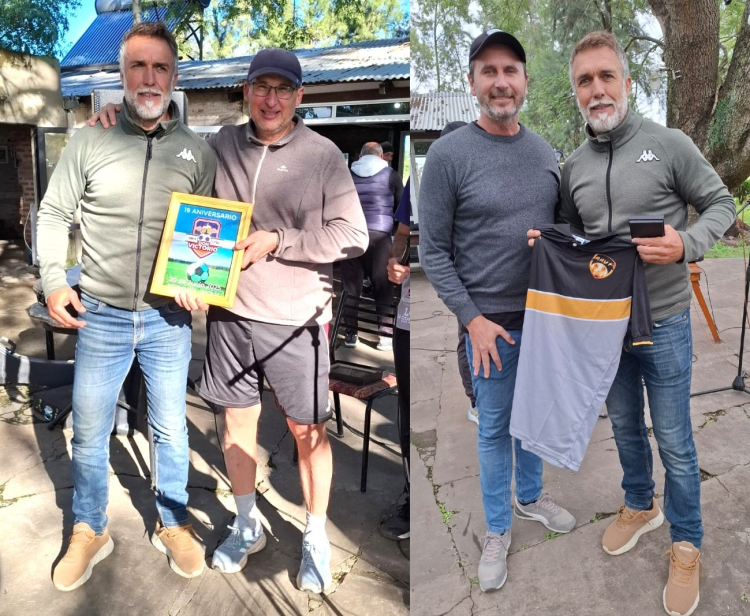 Gabriel Batistuta, junto a Gustavo Cian, referente de Don Victorio, y Darío Weglin, presidente de la AAVF. 