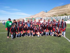 &Oacute;ptica Luz del Sur de Comodoro Rivadavia: &ldquo;Ir a jugar el Nacional es una hermosa aventura&rdquo;
