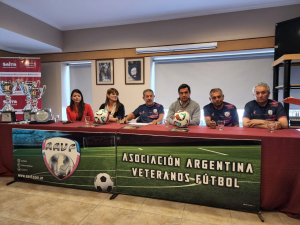 En conferencia de prensa, presentaron el Primer Torneo Sudamericano de f&uacute;tbol &ldquo;General Mart&iacute;n Miguel de G&uuml;emes&rdquo;