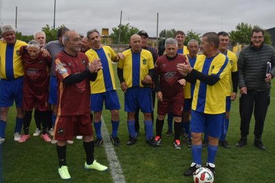 La Caleta de Viedma y Paracao de Paran&aacute; +65 en el puntapi&eacute; inicial del torneo. 